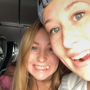 Meet your Posher, Amarylis